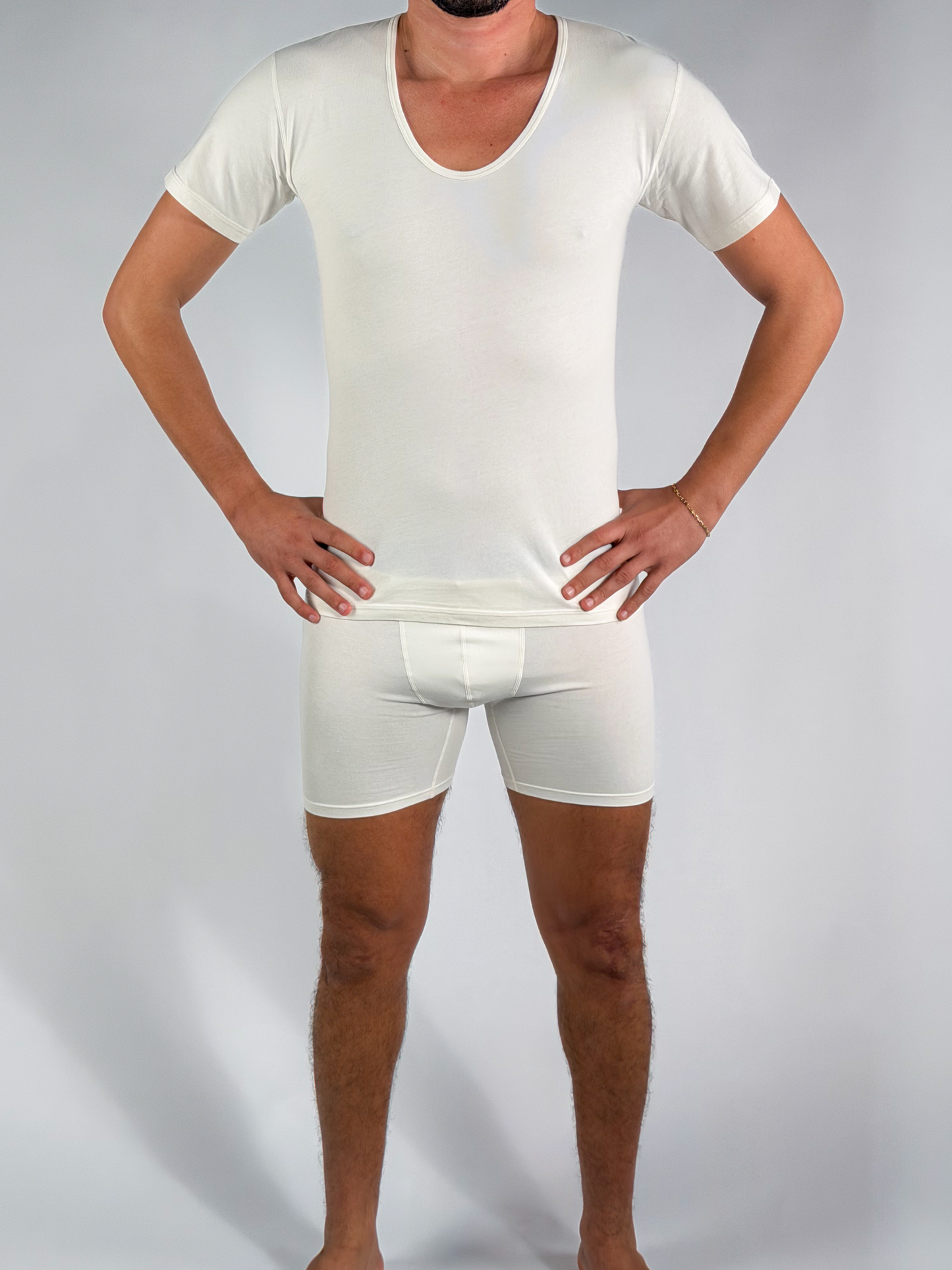 T-shirt d’intérieur – Col en V (100% coton)